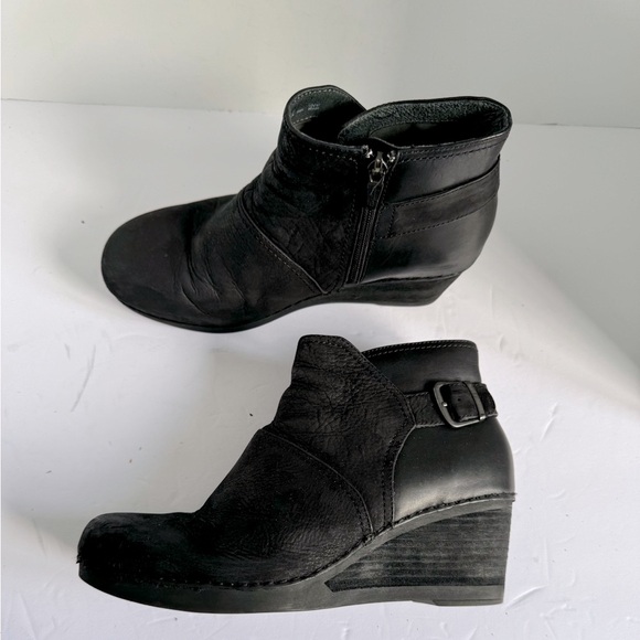 Dansko Shirley Black Wedge Bootie N5881 Size EU 40 - Picture 4 of 10